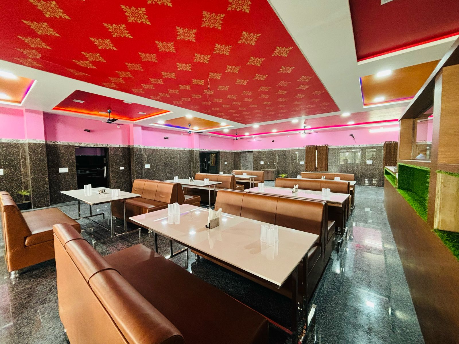 Shree Krishna Hotel and Restaurant